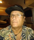 Tuku 62 ans San Diego Etats-Unis