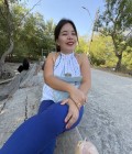 Monthika 30 ans Kong Kan Thaïlande