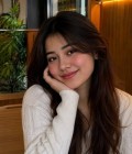 Arisa 38 ans Chai Nat Thaïlande