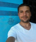Alexander 44 years Biganos France