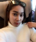 Kamonrat 33 years Bankkok Thailand