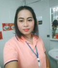 รุ่งทิวา  44 Jahre พาน Thailand