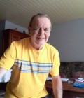 Mick 67 ปี Einville Au Jard France