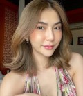 Jenny 33 ans Muang Uthaithani Thaïlande