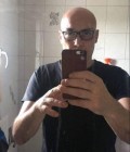 David 47 years Delle France