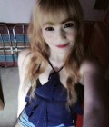 Nun 40 ans Ubon Ratchathani  Thaïlande
