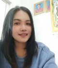 DARA 44 Jahre Canter Thailand