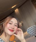 Praewa 33 years ชลบุรี Thailand