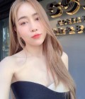Chariya 33 years Nakhon Phanom Thailand