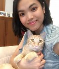 Anny 32 Jahre Korat Thailand