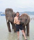 Max 45 ans Patong Thaïlande
