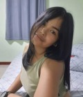 Rose 36 Jahre Satuk Thailand