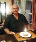 Jean christian 76 ปี Mirebeau France