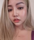 Now 32 ans Muang  Thaïlande