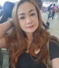 Korn 49 ans Bangkok  Thaïlande