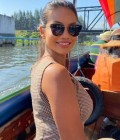 Pim 34 ans Bangrak Thaïlande