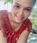 Oum 31 ans Maung Thaïlande