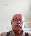 Gerard 64 ปี Hennebont France