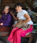 Kanokporn 67 ans Si Satchanalai Thaïlande