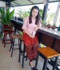 Kwan 36 Jahre Center Thailand