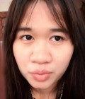 Namfon. thaitae 26 Jahre วังน้ำเย็น Thailand