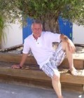 Patrick 61 ปี Caen France