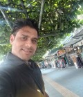 Deepak 33 ปี Uttarakhand  India