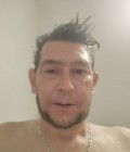 Loic 39 years Charolles France