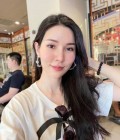 Sengdee 34 ans Rewai Thaïlande