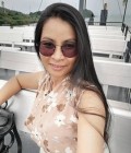 Supatra 43 ปี Koh Samui ไทย