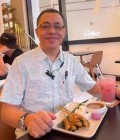 Zhang 51 ปี Chiang  ไทย