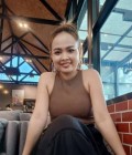Patty 42 ans Samutprakarn Thaïlande