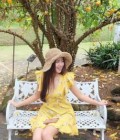 Cherry 33 Jahre Chiang Mai Thailand