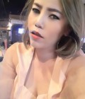 Nicha 38 ans เกาะสมุย Thaïlande