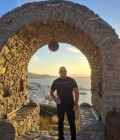 Xhoni 28 ans Mykonos  Grèce