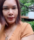 Nathamon 55 Jahre Banpong Thailand