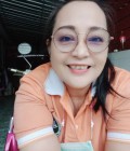 Dee 58 years Adelaide Thailand