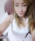 Dararat  49 ans Mahasaricam Thaïlande