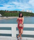 Ratchaneekorn 27 ans เมืองปราจีน Thaïlande