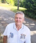 Thierry 61 ปี Villaines Les Rochers France