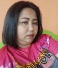 Pueng 39 ans Consulate Thaïlande