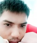 Tangshan 36 ปี Rayong ไทย