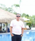 Norlee 44 ปี Bangkok  ไทย