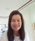 Aom 55 ans Rayong Thaïlande