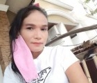 Nongnuch 46 ans Rayong Thaïlande