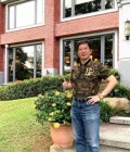 Lawrence 62 ปี Sweden  Hong Kong