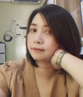 Kungjera 41 ans Latkrabang  Thaïlande