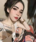Earn 24 ปี Bangkok ไทย
