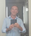 Pascal 56 ปี Orsay France