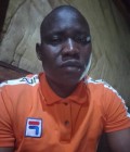 Amadou 37 ปี Célibataire  Mali